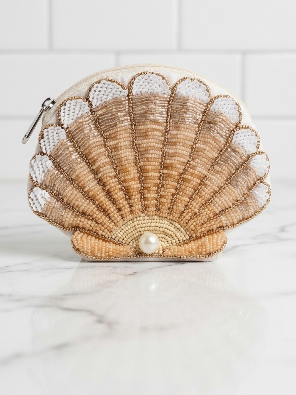 NWT Beaded Seashell Coin Purse Pearl Accent Pouch Beach Coastal Clam Zip Bag